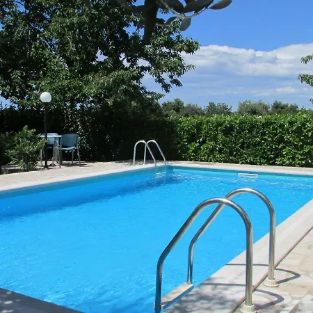 Πανσιόν Noemi Πούλα